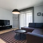 דירה Apartments, Quiet With Free Parking And Ac.