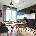 Apartments, Quiet With Free Parking And Ac. * טאלין