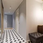 דירה Apartments, Quiet With Free Parking And Ac. טאלין