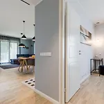 Apartments, Quiet With Free Parking And Ac. דירה