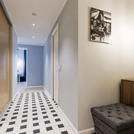 Apartments, Quiet With Free Parking And Ac. Tallinn