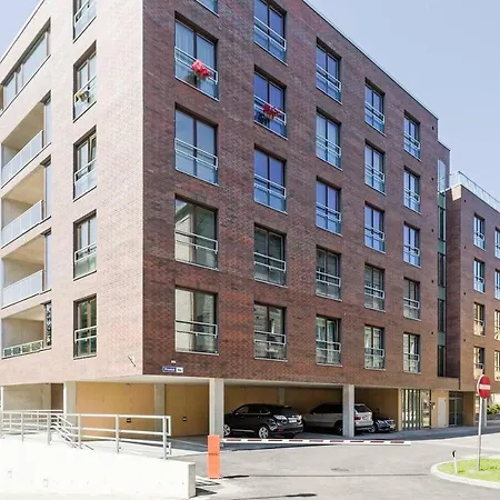 公寓 Apartments, Quiet With Free Parking And Ac.