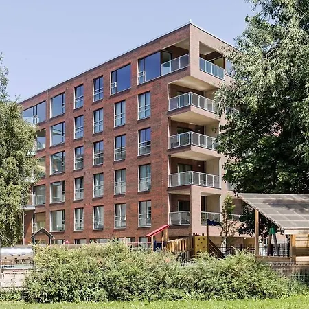 Apartments, Quiet With Free Parking And Ac. Lägenhet