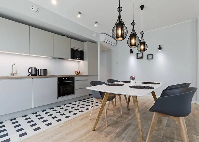 Lejlighed Apartments, Quiet With Free Parking And Ac. *