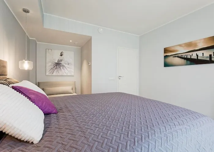 Apartments, Quiet With Free Parking And Ac. * Tallinn