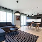 Apartments, Quiet With Free Parking And Ac. *