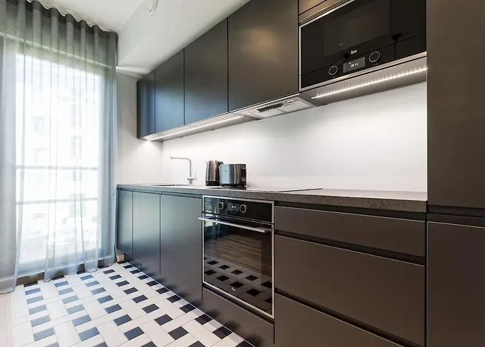 Apartments, Quiet With Free Parking And Ac. 公寓