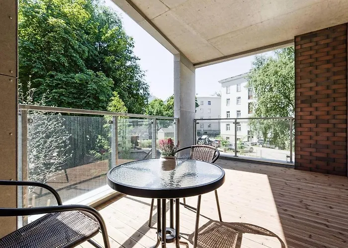 公寓 Apartments, Quiet With Free Parking And Ac. *