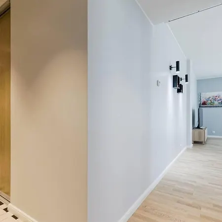 Apartments, Quiet With Free Parking And Ac. Appartamento